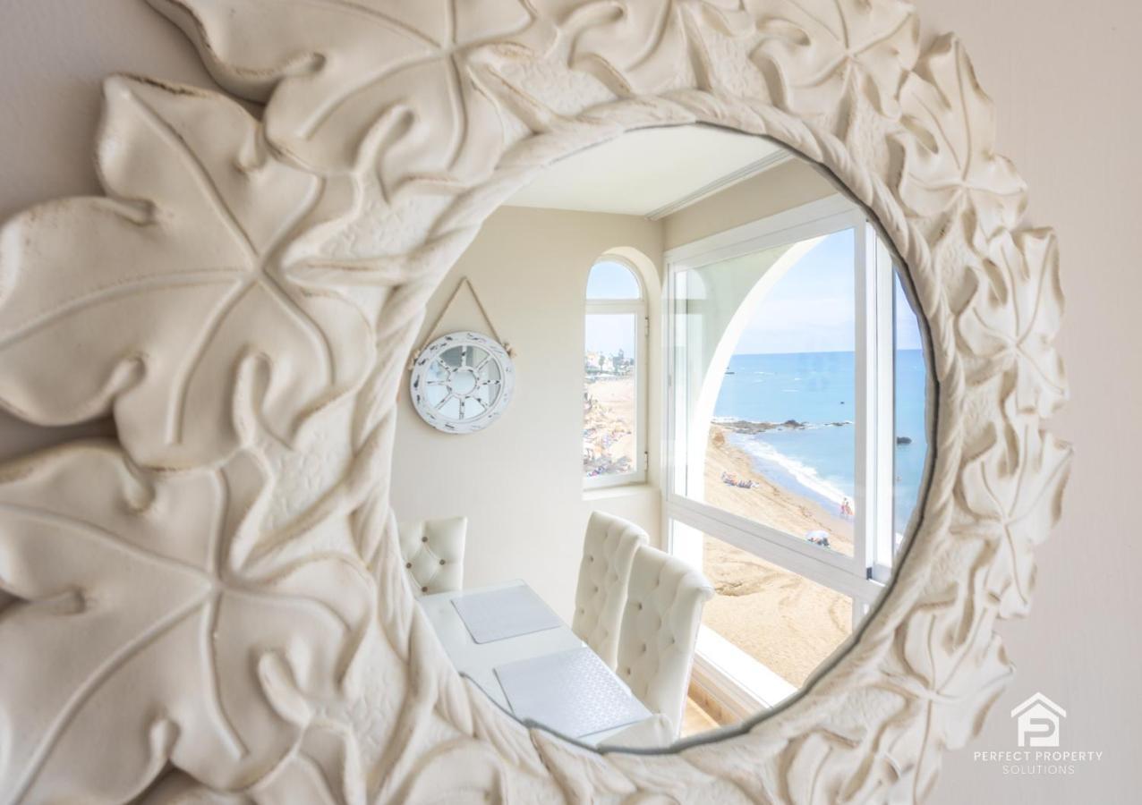 Apartment Aguamarina On The Beach Front 马拉加 外观 照片