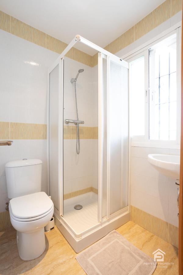 Apartment Aguamarina On The Beach Front 马拉加 外观 照片